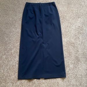 Talbots Women’s beautiful navy ankle length long skirt